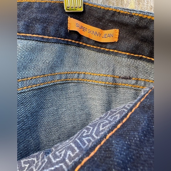 Tory Burch Super Skinny Jean Logo Pocket Details Sz 30 Dark wash denim - Picture 7 of 7